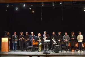 191217 mousiki evdomada