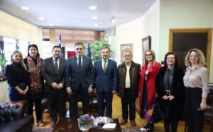 240116 mamakos dioikisi gnl