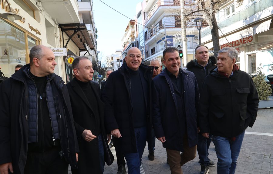 240205 mamakos dendias