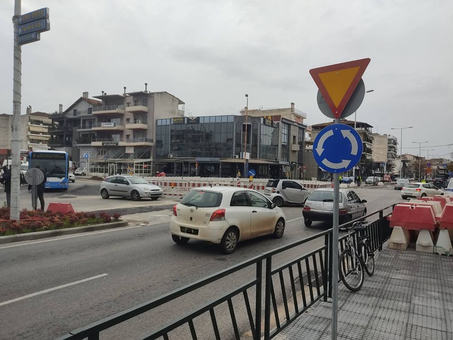 250114 komvos volou polytexneiou