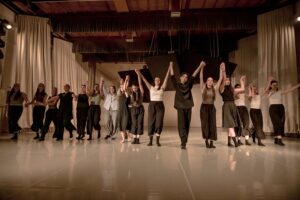 250404 parastasi triptycho