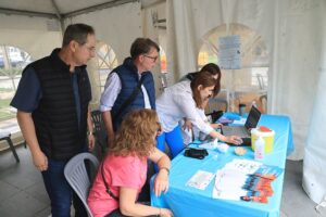 250523 mazi mia agkalia