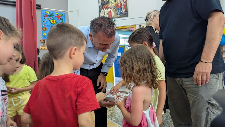 Στιγμιότυπο από τον αγιασμό που τελέστηκε για την Κατασκήνωση στην Πόλη 2025
