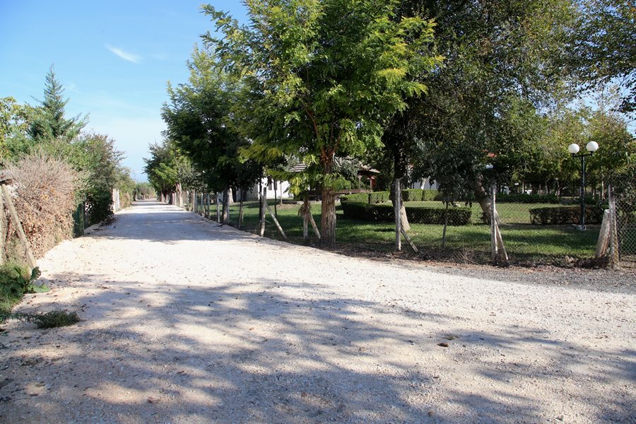 Στιγμιότυπο από τα έργα αποκατάστασης αγροτικών δρόμων