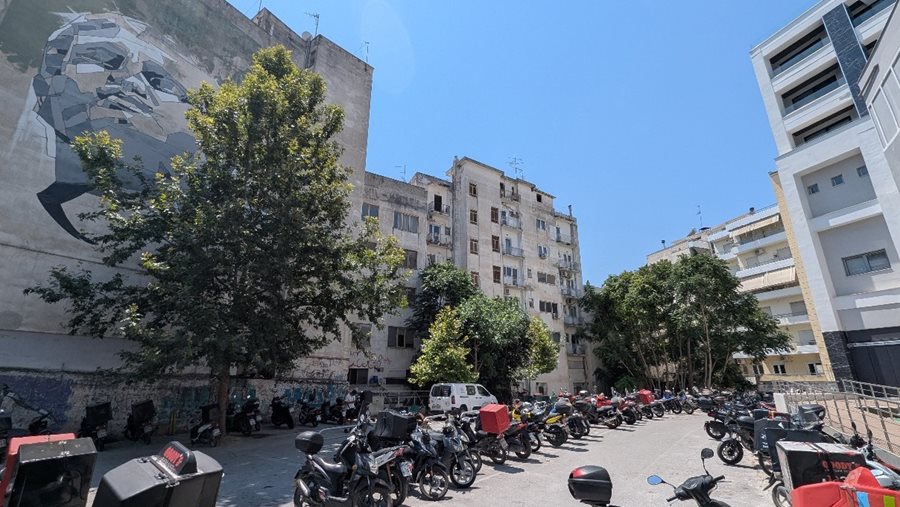 Δημοτικός χώρος στάθμευσης δικύκλων (Παπαναστασίου)