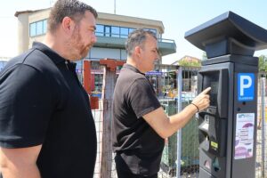 Επίσκεψη του Δημάρχου Θανάση Μαμάκου και του Αντιδημάρχου Ευάγγελου Παπαλέξη στον χώρο στάθμευσης πίσω από το Υπεραστικό ΚΤΕΛ