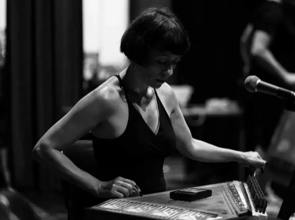 Görkem Devrim Ökten παίζοντας κανονάκι