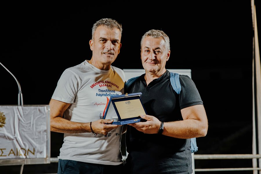 Στιγμιότυπο από την λαμπαδηδρομία εθελοντών αιμοδοτών