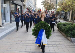 Στιγμιότυπο από τις εκδηλώσεις για την επέτειο απελευθέρωσης της Λάρισας από τη γερμανική κατοχή