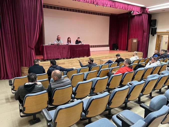 Στιγμιότυπο από την κλήρωση των ομάδων για το 40ο πρωτάθλημα Μπάσκετ Εργαζομένων