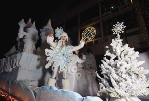 251110 larissa santa city