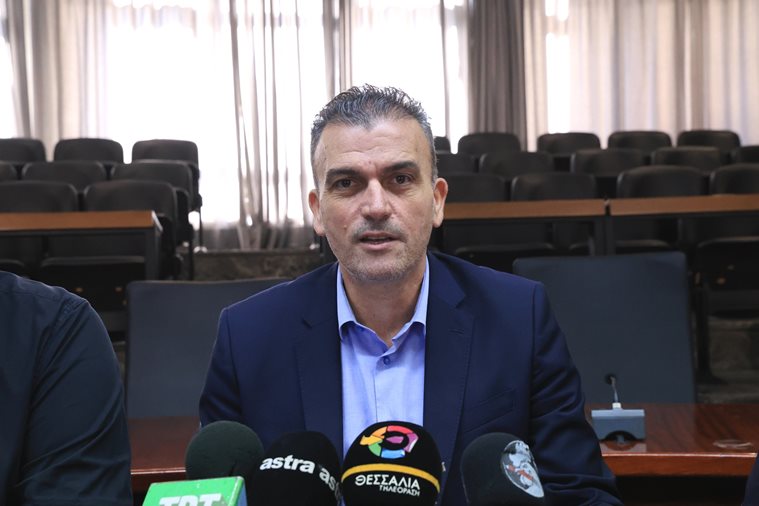 Στιγμιότυπο από την συνέντευξη τύπου για την ηλεκτρονική διαβούλευση για το ΣΒΑΚ της Λάρισας 