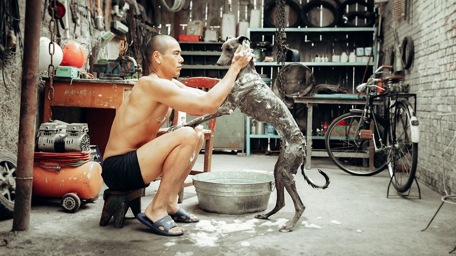 Στιγμιότυπο από την ταινία black dog