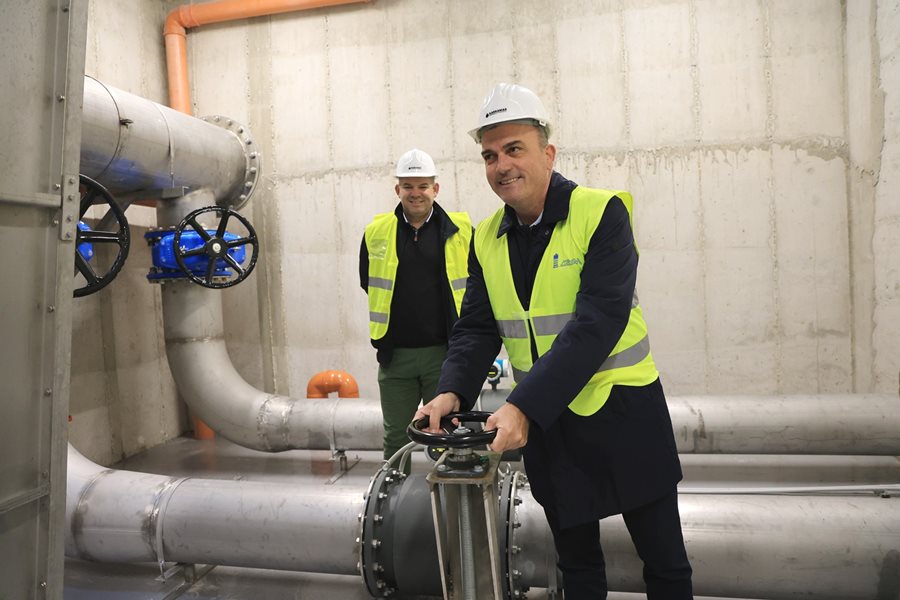 Στιγμιότυπο από την επίσκεψη στο Κεντρικό Αντλιοστάσιο λυμάτων