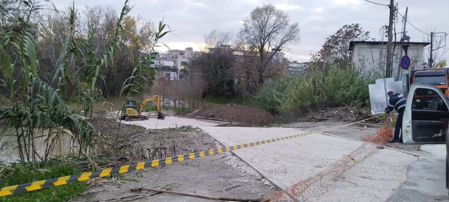 Στιγμιότυπο από τις προληπτικές ενέργειες λόγω των έντονων καιρικών φαινομένων