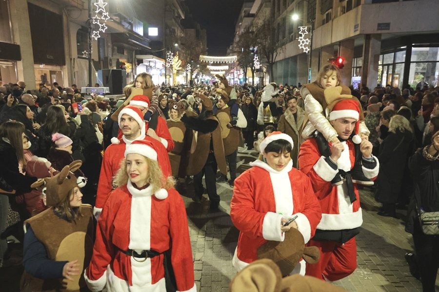 251231 xmas parade 2025 stigmes 1