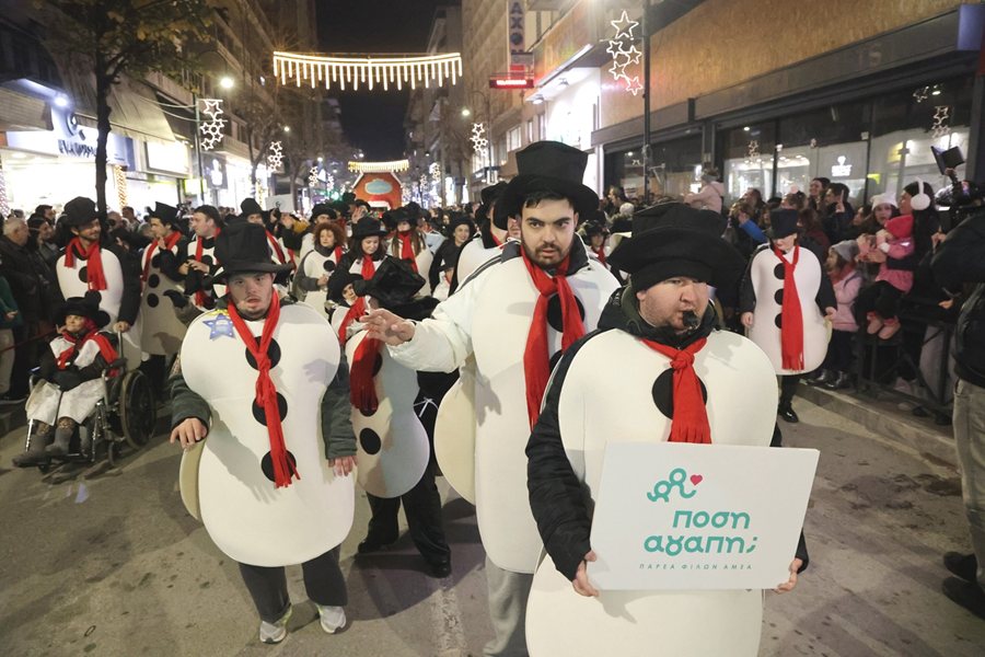 251231 xmas parade 2025 stigmes 1