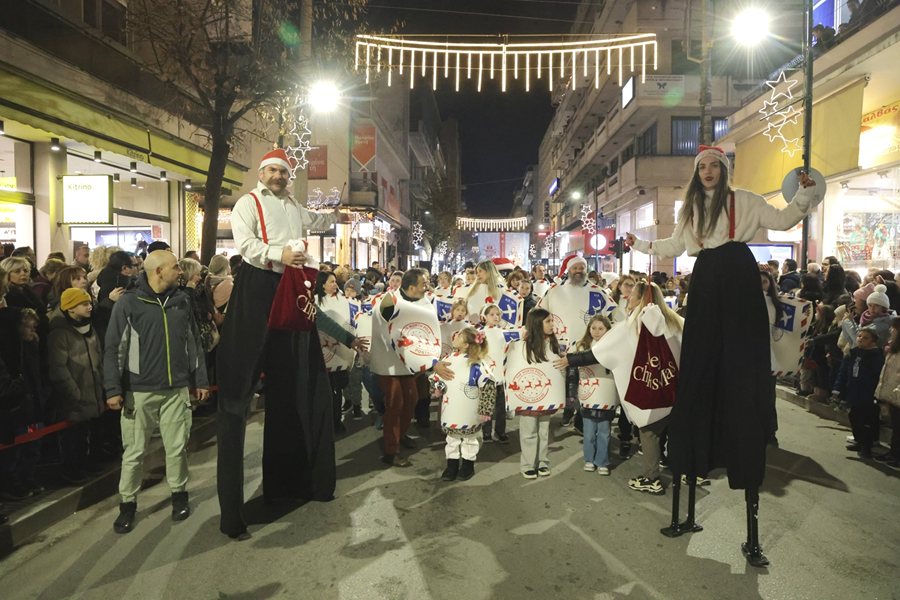 251231 xmas parade 2025 stigmes 1