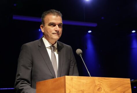 Στιγμιότυπο από την δεξίωση για την κοπή της πρωτοχρονιάτικης πίτας