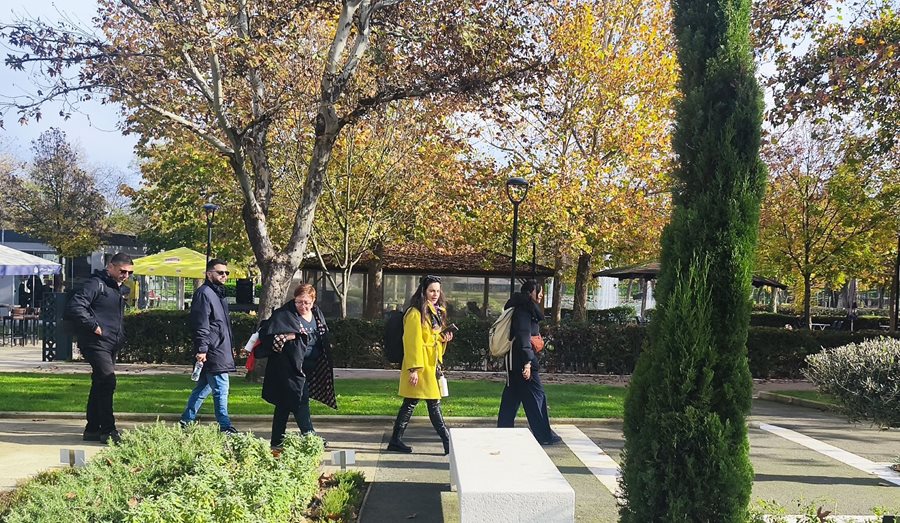 Στιγμιότυπο από την συνάντηση των εκπροσώπων των Δήμων Λαρισαίων και Σμύρνης